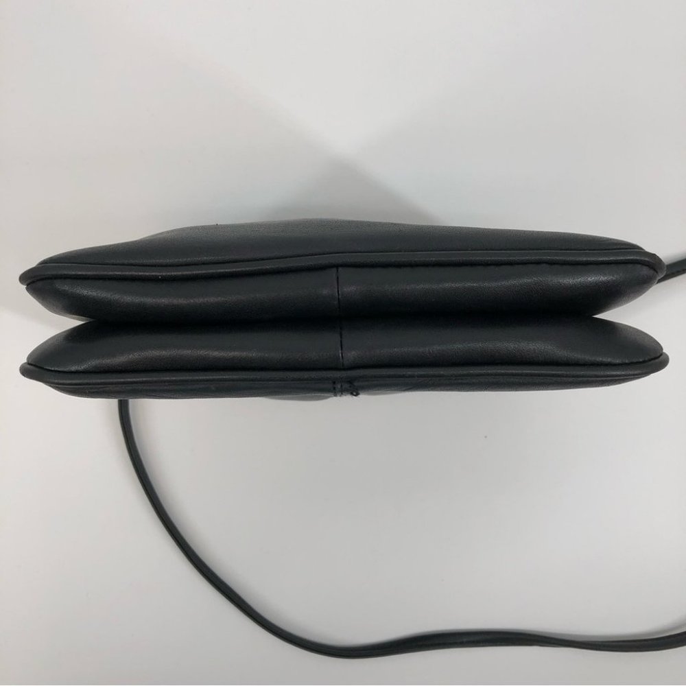 Giani Bernini Black Leather Crossbody Wallet | Made in Indonesia - Picture 6 of 7